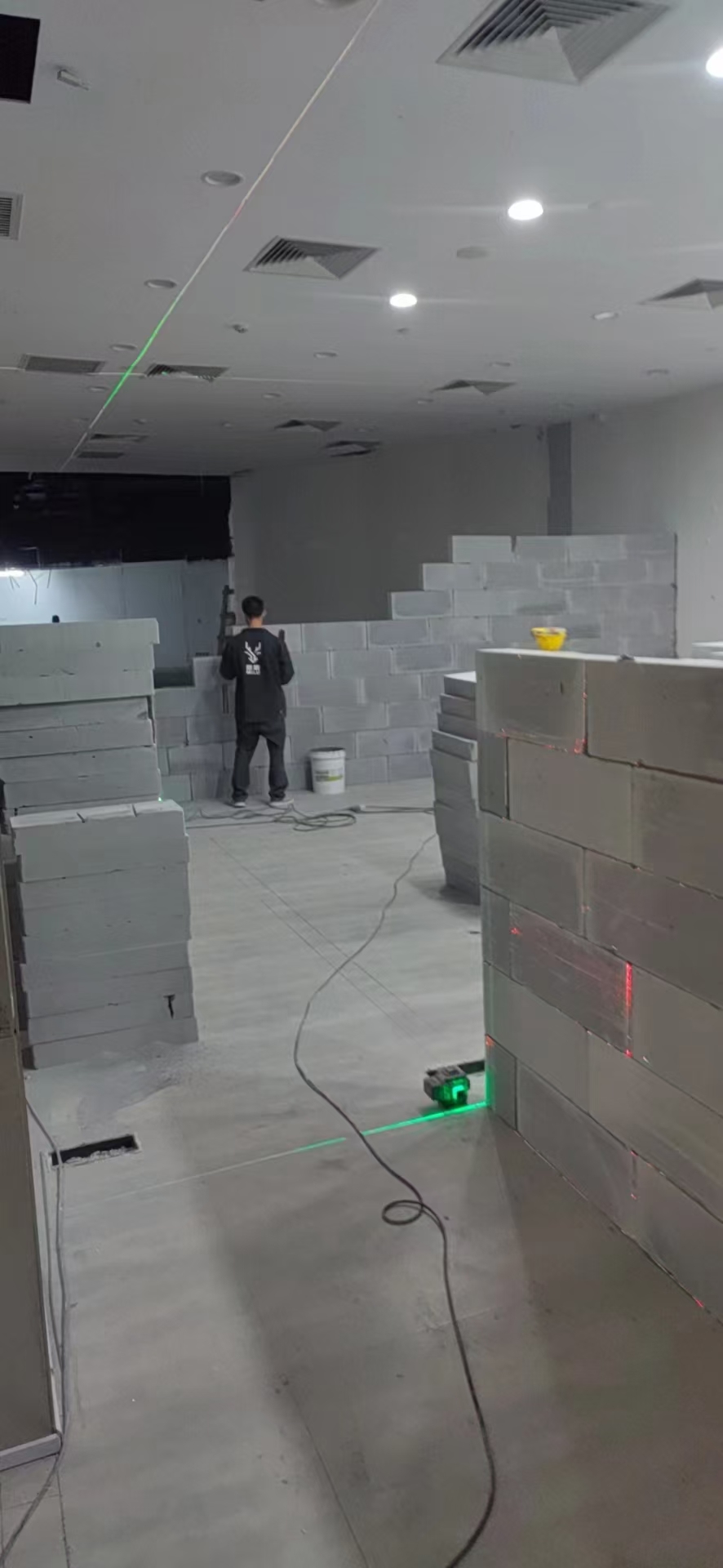轻质砖隔墙防火阻燃性能场景